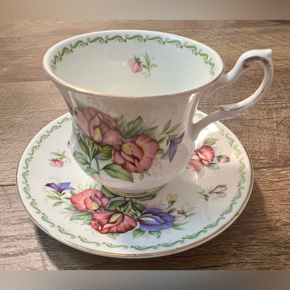 Vintage Rosina Bone China Teacup and Saucer in Sweet Pea Pattern